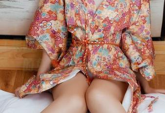 GIRLT果团网 – 短裤不只是短裤，通灵儿的免费作品值得一看。
