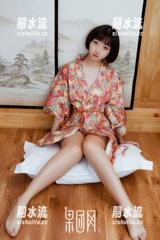 GIRLT果团网 - 短裤不只是短裤，通灵儿的免费作品值得一看。