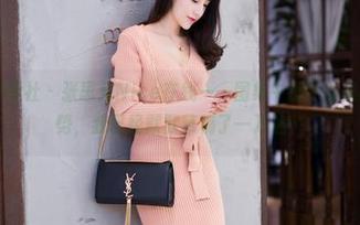IMiss爱蜜社 – 张思允Nice在线——图集中那个女孩的迷人姿势，我已经默默草稿了一万遍…