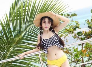 IMiss爱蜜社 – 白裙资源了解一下！张思允的裙子让人直呼‘太能飘了’