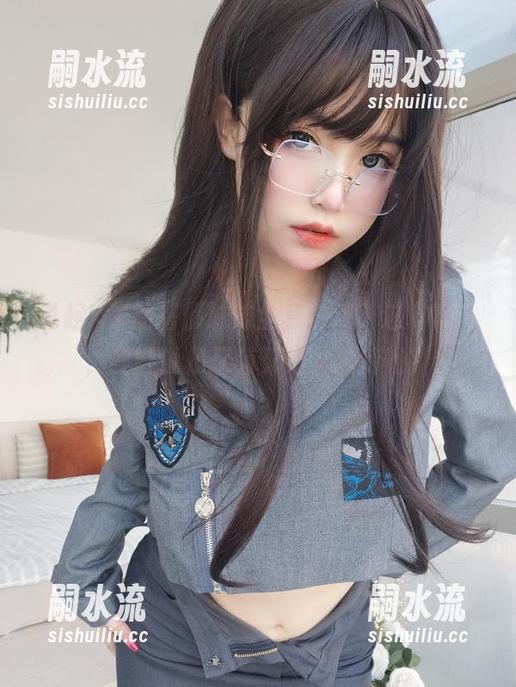 说起K酱的暑假妹妹全套图包，这“夏”，我能说是又萌又让人期待吗？