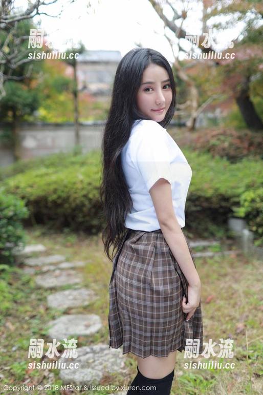 MFStar模范学院 - 人间荒糖精选，灰丝写真集，这种气氛，就像是约会前的那种小紧张感。