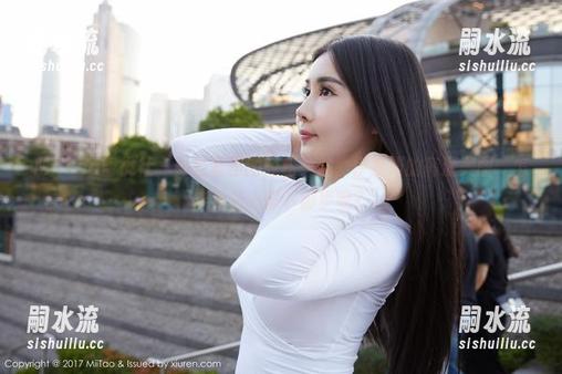 MiiTao蜜桃社 - 办公室里的轻松一刻，伊素妍的高清美图，怎能不让人停下脚步呢？