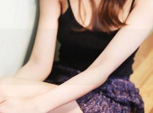MyGirl美媛馆 – 踏进唐琪儿il的世界，丝袜套图，莫名其妙又很想一探究竟…