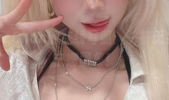 PoppaChan的在线写照：一览无余的芙宁娜图集！