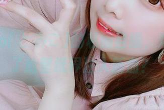 Tomiko(とみこ)的私服自撮，难道是为了给壁纸界注入新血？