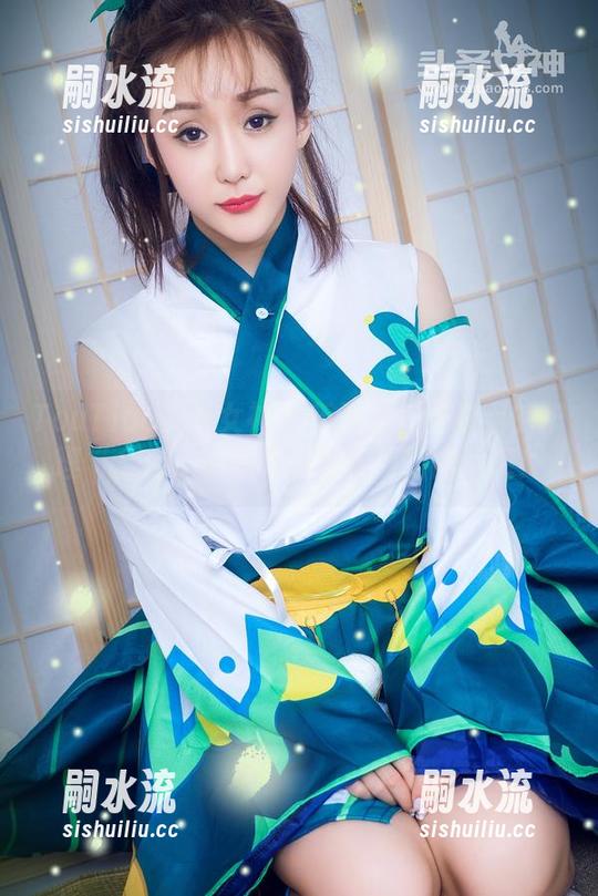 TouTiao头条女神-查莉娅 TouTiao头条女神 - 听说查莉娅护士的护理“全包”,还有超值免费的图片哦!
