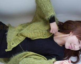 TuiGirl推女郎 – 看着土豆姐的白丝写真，我忍不住想问：土豆和丝袜哪个更值得入手呢？