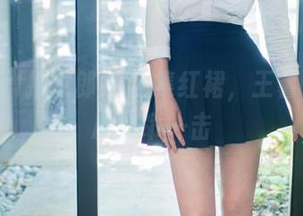 TuiGirl推女郎 – 全集红裙，王馨瑶的俏皮致命一击