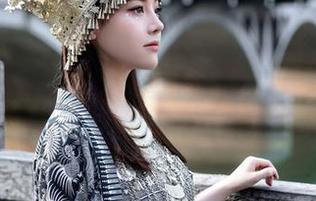 Xiuren秀人网 – 旅拍系列：Mina米娜的每一个眼神都让我想打包走她——原图就在这里