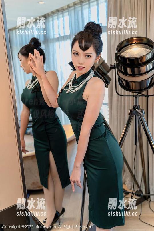Xiuren秀人网 - 小魔女奈奈日常随拍，图包不仅风格独特，还有好几个免费系列，只等你来！