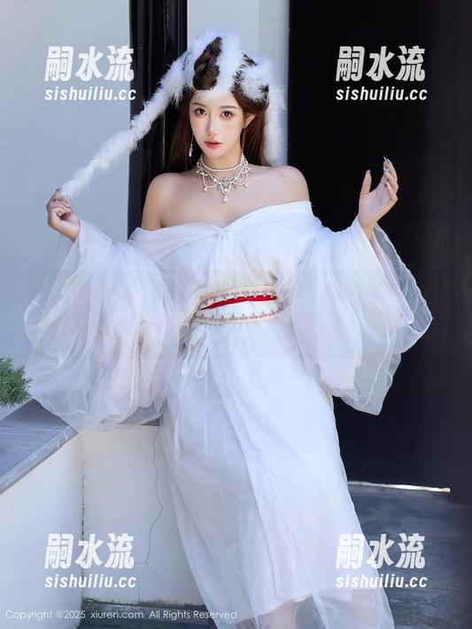Xiuren秀人网-是小逗逗 Xiuren秀人网 - 是小逗逗红裙图集下载:这算不算我跟她的“红色约会”?哈哈