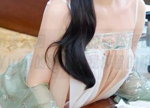 Xiuren秀人网 – 套装的轻松解读——美昕Yumi的图集让我停留的瞬间