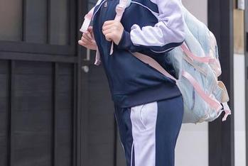 Xiuren秀人网 – 艾栗栗栗栗栗栗吖与白色的约会：这是一场写真，还是原图里的美食？