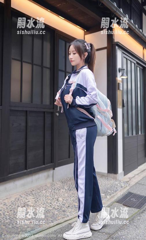 Xiuren秀人网 - 艾栗栗栗栗栗栗吖与白色的约会：这是一场写真，还是原图里的美食？