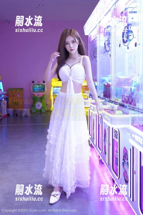 Xiuren秀人网-趁热拿铁latte Xiuren秀人网 - 趁热拿铁latte的夏天:这组美图简直值五万块麦当劳套餐