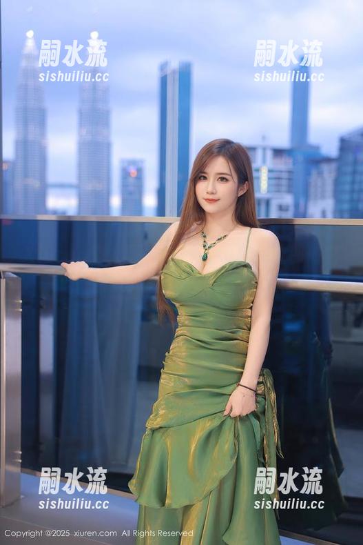 Xiuren秀人网 - 雪瑞Lisa的兔女郎时刻，最新分享：兔子也有春天？