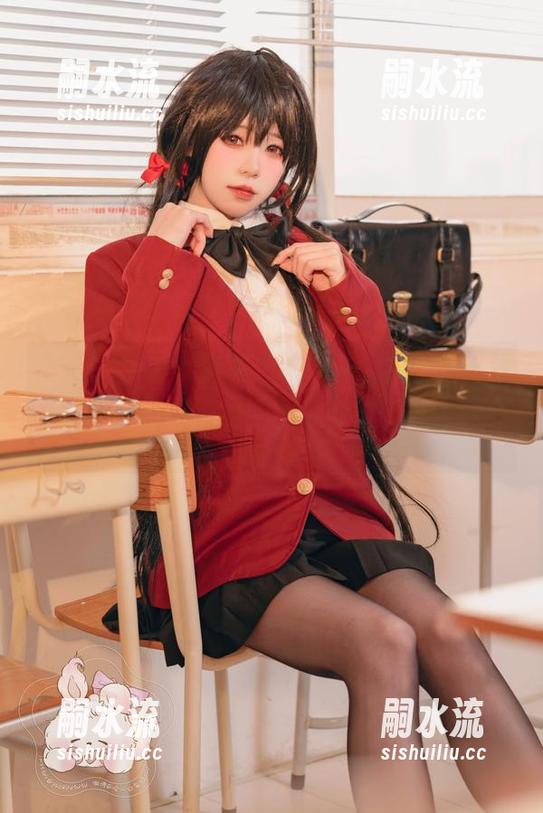 “关于Yiko湿润兔和她的睡衣，你见过如此俏皮的睡衣写真吗？”—作品集火热中…