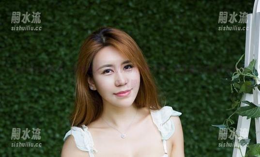 YouWu尤物馆 - 原图在此，悦儿Yuky牛仔裤，穿上就让你忍不住想多看几眼。