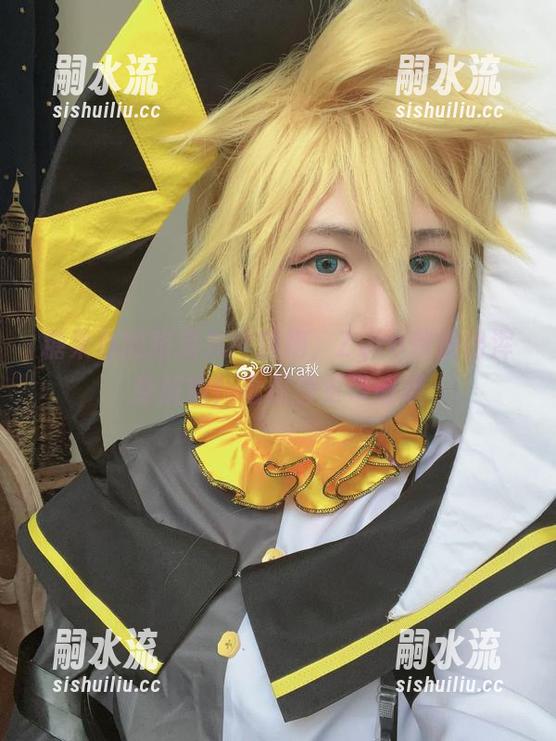 糖果色的路易九世旗袍，Zyra秋使出浑身解数！看原图更带感哦