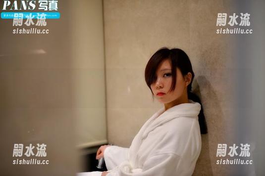 pans - 只需一眼！安妮教室里的高清资源，保证你课后闲聊不断！