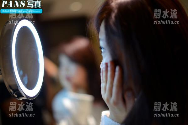 pans - 小青婚纱高清：美图里我也变得优雅了！