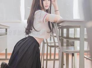 yoko夏宅分享的斯卡哈教师写真集，似乎能闻到书的香气