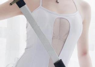 一小央泽的白修女cos，更新来啦，感觉这次她的眼神里藏着很多想法