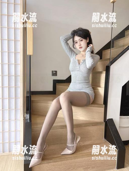 不呆猫的连衣裙作品，图包里藏着多少心思呀