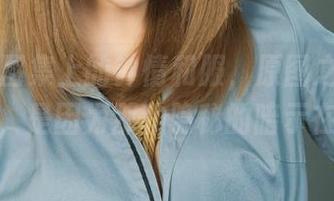 丽柜 – 图集上的钟情和服，原图之所以让人驻足，是因为那种隐秘的暗示在作怪。