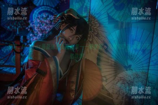 伊喵_Master最新泳装美图合集——黎塞留，身材似乎在水里更有韵味啊。