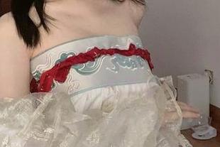 倦倦喵的吉他妹妹：原图这么舒适，更新又多了些俏皮！