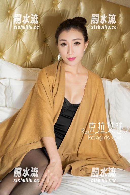 克拉女神 - 钟淇的白丝高清图册，是谁在偷瞄呢？