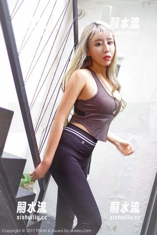 嗲囡囡 - 在K8傲娇萌萌Vivian的短裤图集里，定制了我的奇思妙想