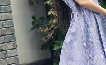 头条女神 – 刘雨露的私拍，让我对秘书的理解再次升级，可能还有点复杂。