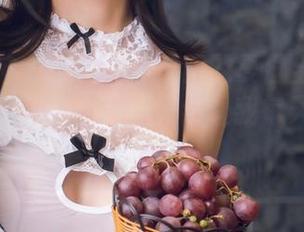 头条女神 – 你听说过易阳的夏日全套吗？图片质量不说，妆容竟然让我每天想换点新花样。