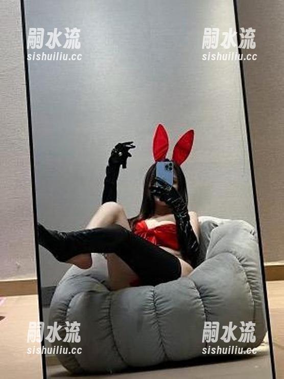 微密圈 - 奔跑的晶骡子新作：原图教你怎让脚挺立如青松，静若处子！