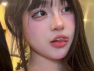 微密圈 – 校园里诱人的小u优优子，无圣光也能拼出一幅幅惊艳的美图。