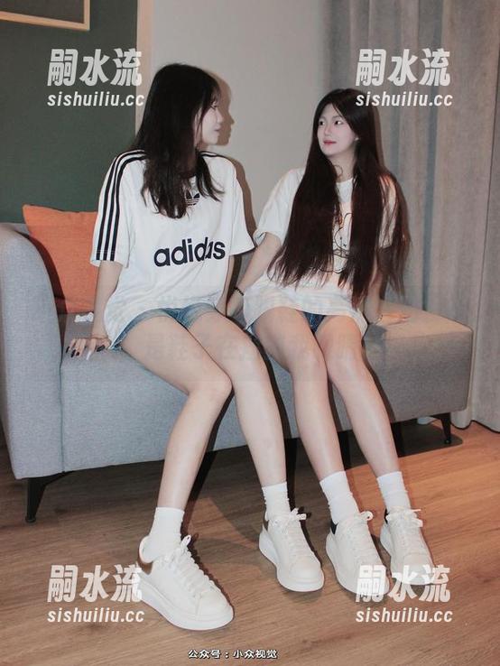 小众视觉 - 悦悦穿高跟鞋的高清套图？不，是鞋子在拯救我眼睛！
