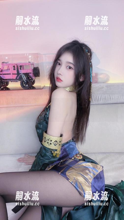 小小奶瓶儿图库：最新肉丝上线，挑战你荷尔蒙的极限！
