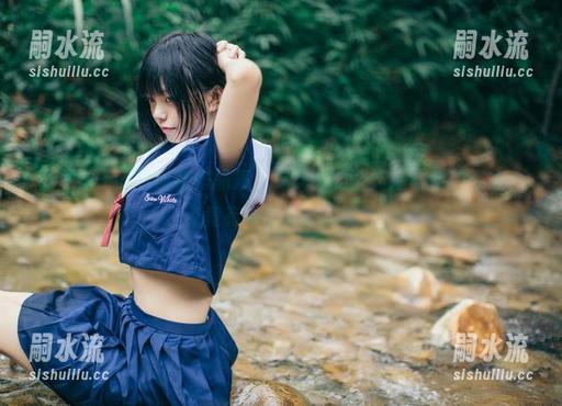 小野妹子w的最新作品集，兔女郎的蕾姆迷雾般的姿态，究竟有多让人心虚呢？