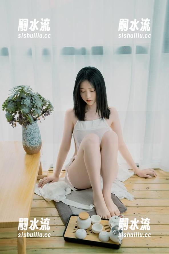 年年Nnian来到在线图集，谁能想到圣墟是个好去处！灵魂在游荡…