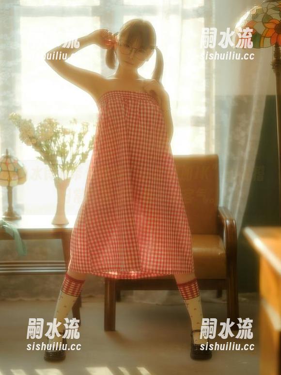 幼水铃衣带你体验“小蛋糕加JK”的滑稽日常，图包下载不要客气。
