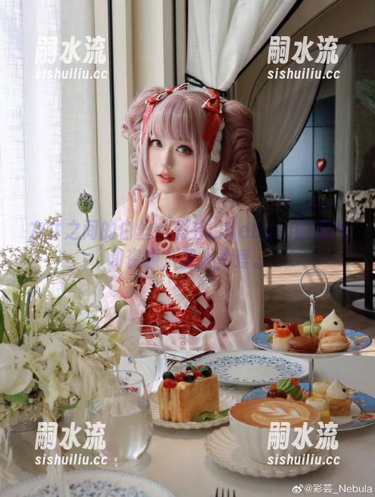 方寸之间的白丝：彩芸_Nebula的图片和资源，惹人怜爱。