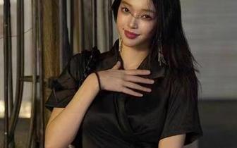 微密圈 – 随着徐珺大哥的性感才是必杀技，打开图包的欢乐