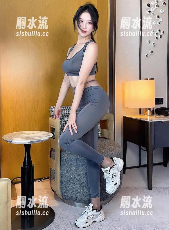 最新！抖娘利世的美图，女神气场一触即发！