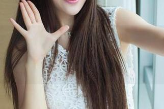推女神 – 琪琪qlql和她的白丝梦，一组免费照片，能不能给我打个分？