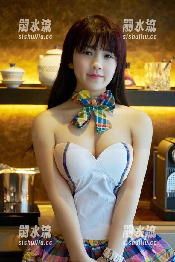 推女郎 - Yu佳妮挥舞红裙，这一段音符拍打着我的心，哎呀，不小心上了瘾。