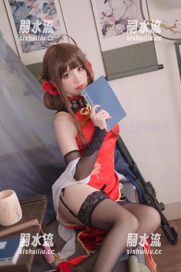 星野saori的泳池日常：合集让你感叹什么叫流行
