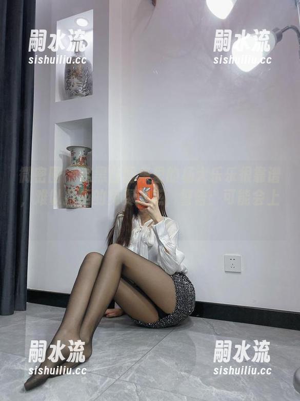 微密圈 - 这黑白图集里的杨大乐乐很靠谱，难以抗拒的免费诱惑，警告：可能会上瘾！